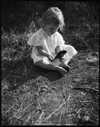 [Unidentified Girl]