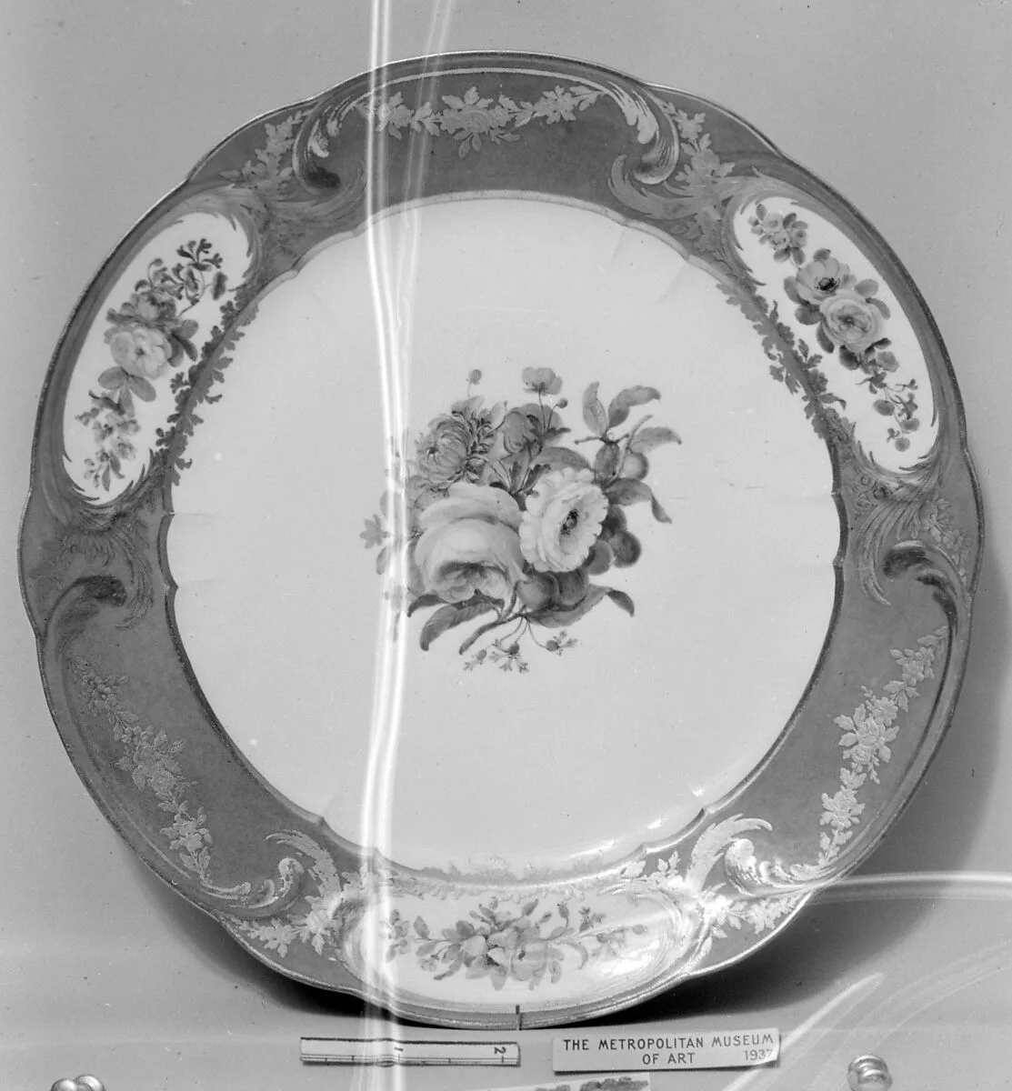 Plate (Assiette à palmes) (1 of 102) (part of a service) — Sèvres Manufactory|Pierre Massy|Michel-Barnabé Chauvaux|Henri-François Vincent