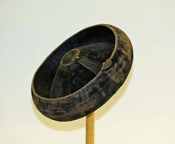 Hat — Unknown