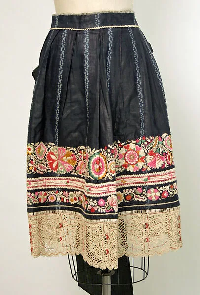 Apron — Unknown