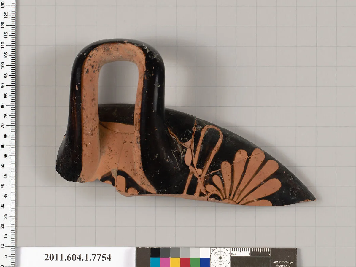 Terracotta rim fragment of a kylix (drinking cup) — Unknown