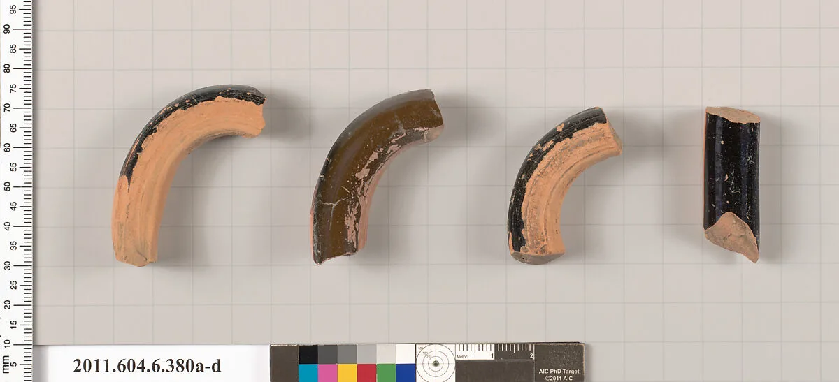 Terracotta fragments of undetermined shapes — Unknown
