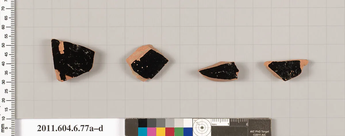 Terracotta fragments of open shapes — Unknown