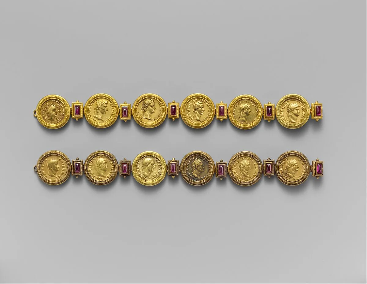 Gold aurei of the Twelve Caesars — Unknown