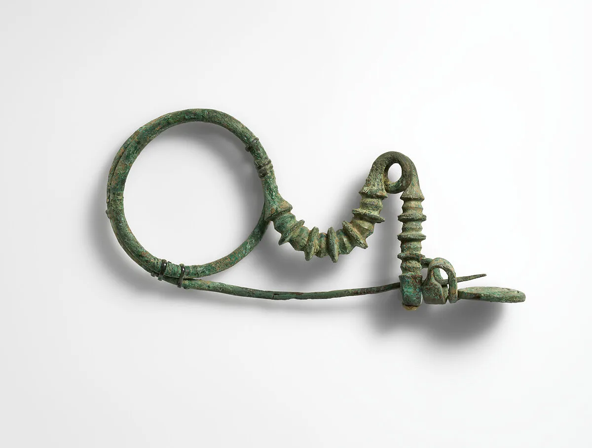 Brooch — Unknown