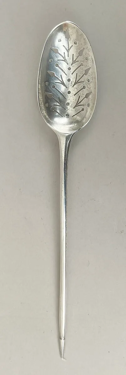 Strainer spoon — Unknown