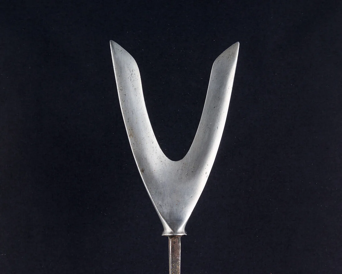 Arrowhead (<i>Yanone</i>) — Unknown