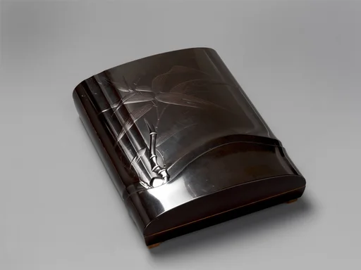 竹蒔絵硯箱|Writing Box (Suzuribako) in the Shape of a Piece of Bamboo