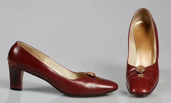 Pumps — Mr. David Evins|I. Miller
