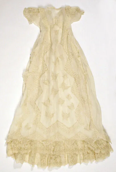 Christening dress — Unknown