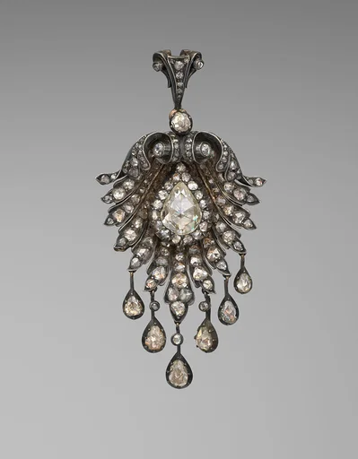 Brooch or pendant