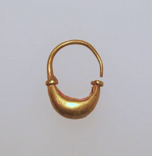 Earring, boat-shaped