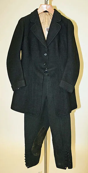 Riding habit — Unknown