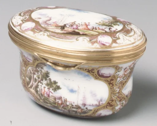 Snuffbox