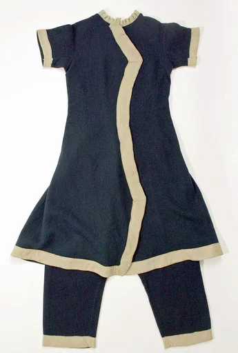 Bathing suit