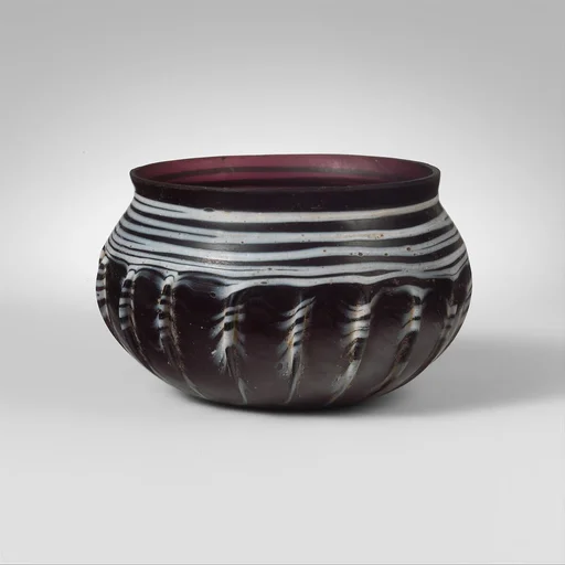 Glass ribbed bowl