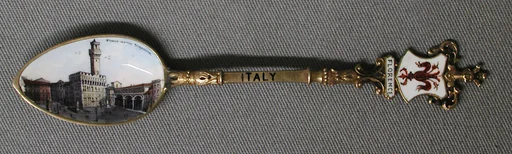 Souvenir spoon with view of the Place della Signoria, Florence