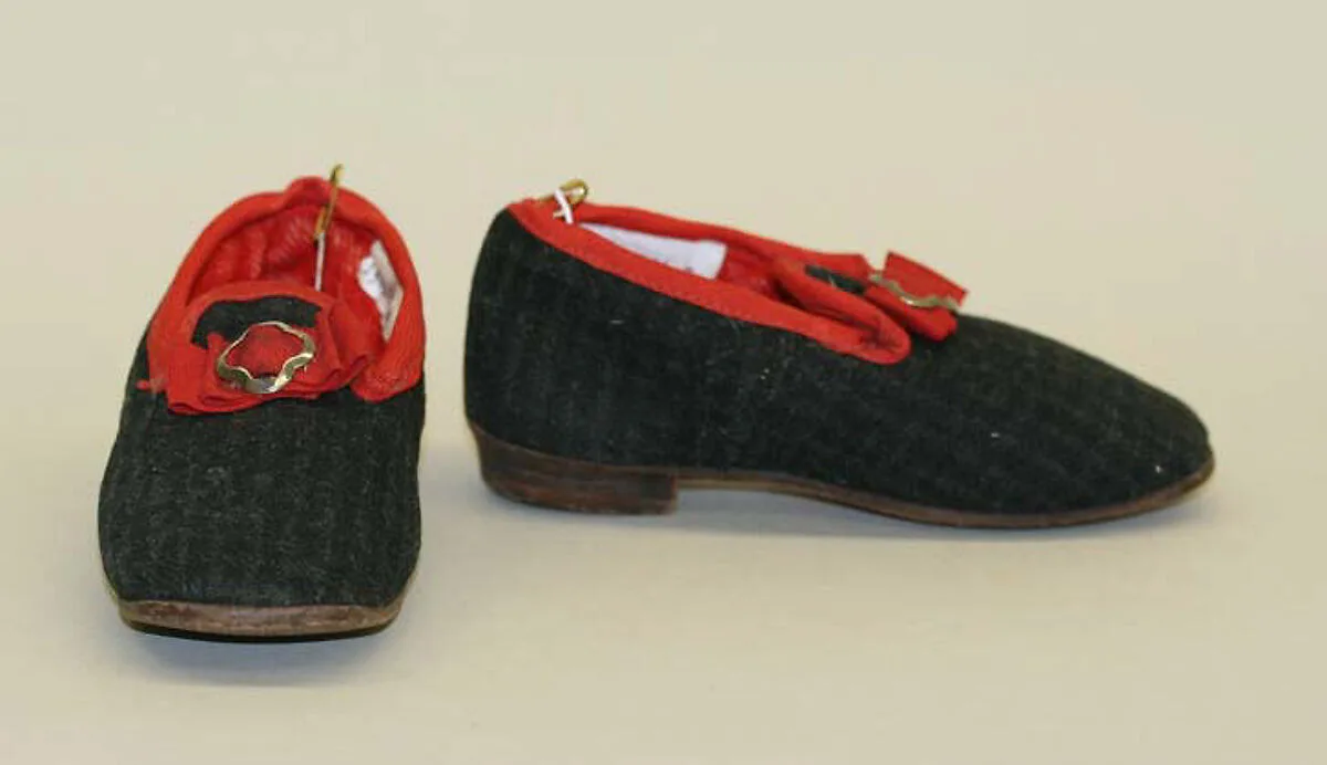 Shoes — Unknown