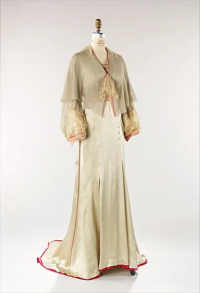 Tea gown — Jessie Franklin Turner