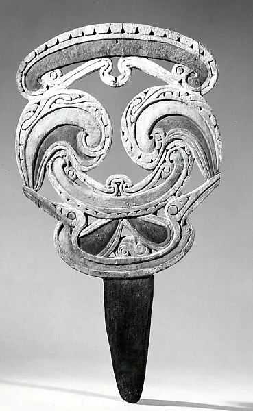 Canoe Prow Charm (Munkuris) — Unknown