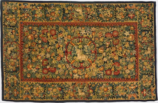 Table carpet with unicorns