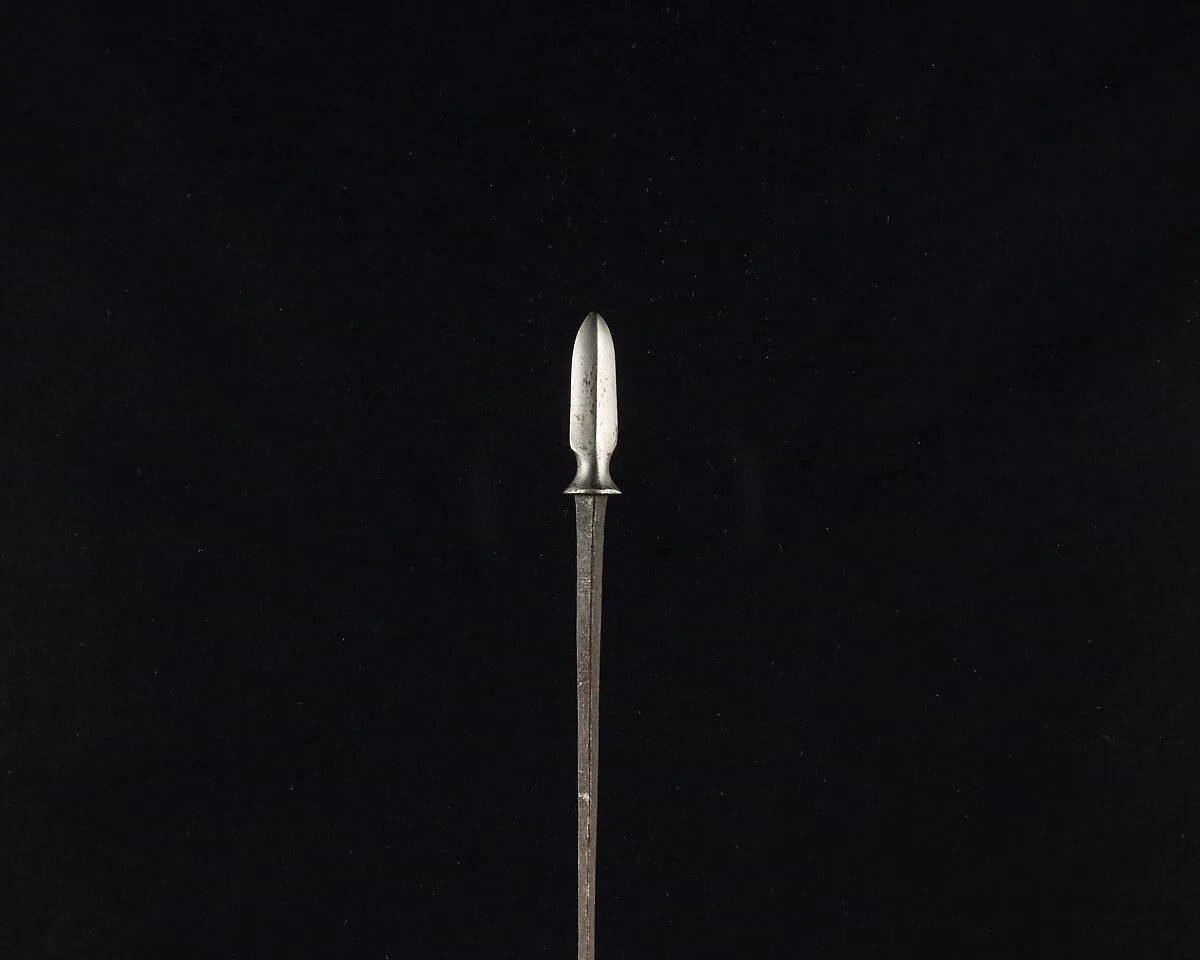 Arrowhead (<i>Yanone</i>) — Unknown