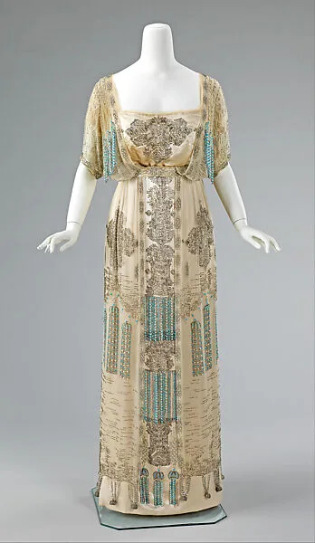 Evening dress — Unknown