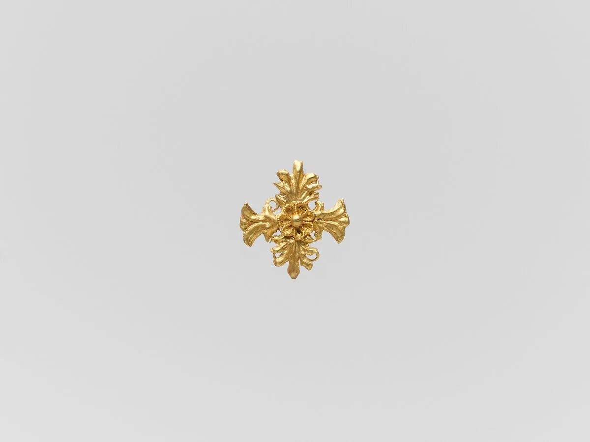 Gold quatrefoil with palmettes and rosette — Unknown