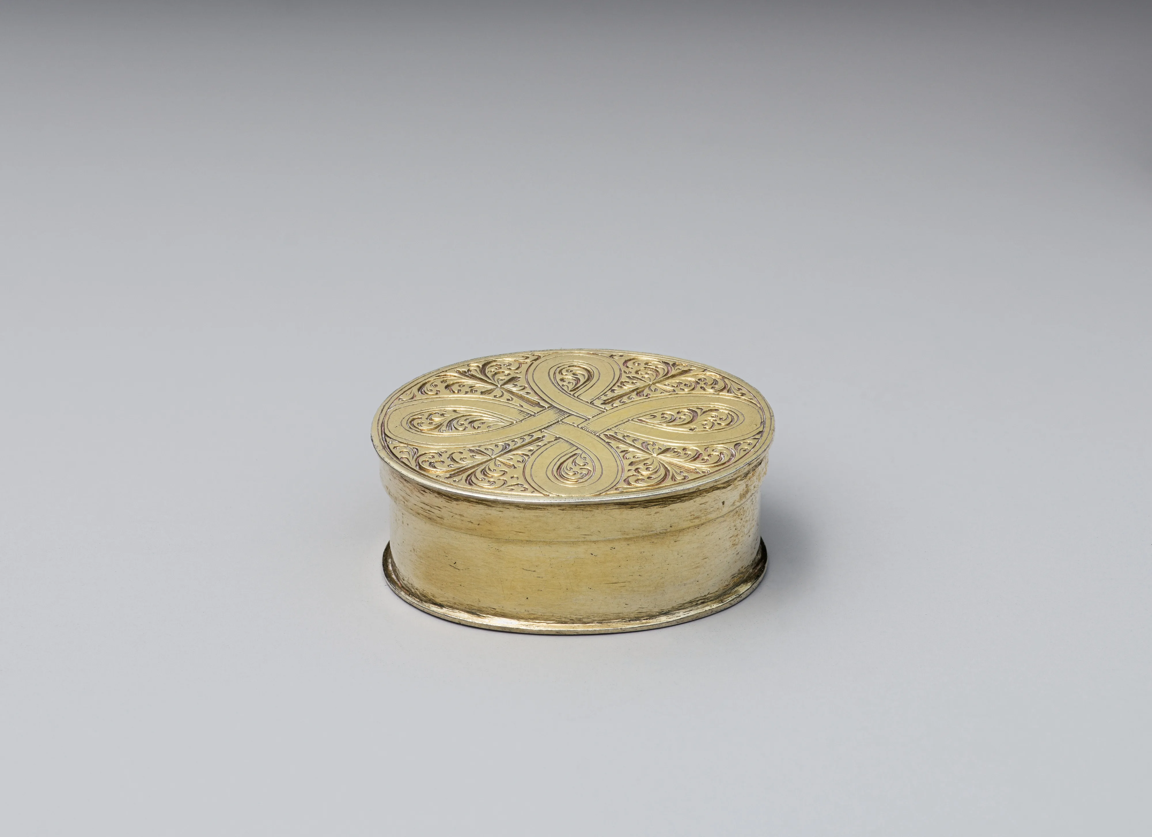 Miniature box with cover — Unknown