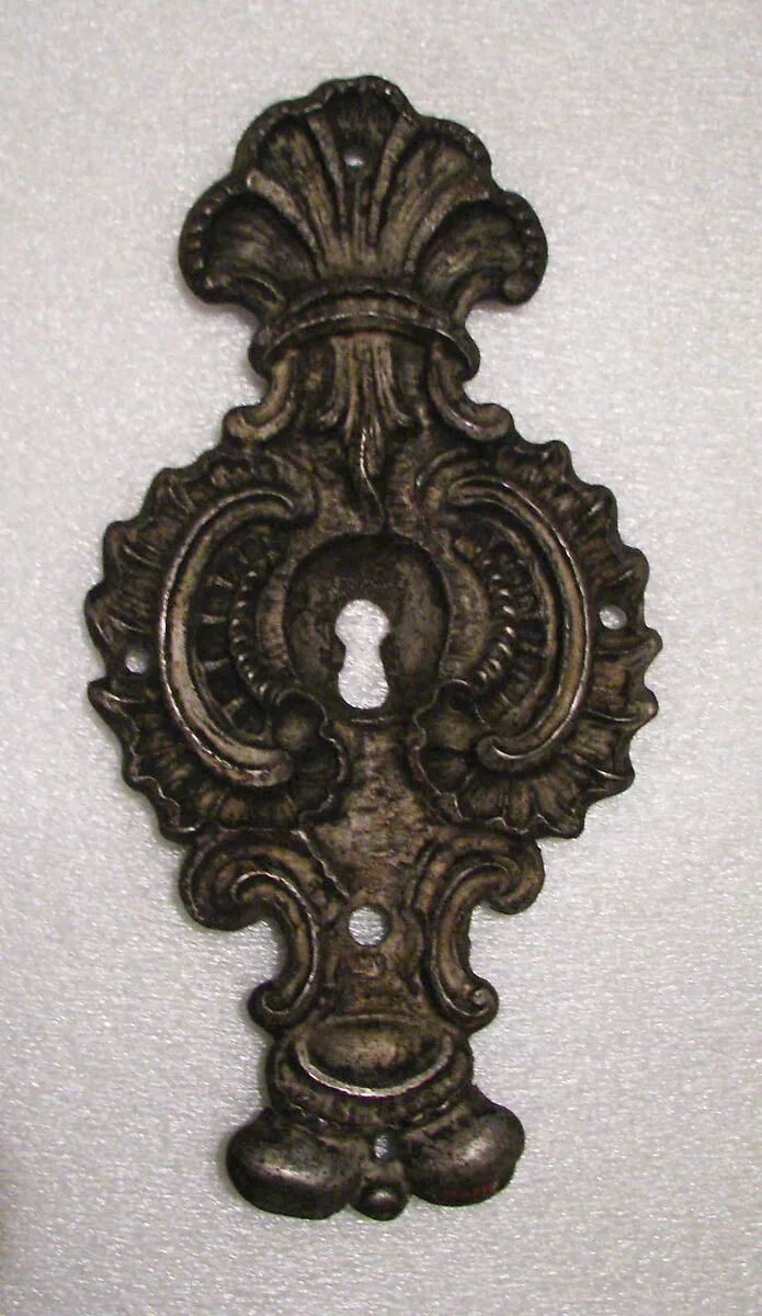 Escutcheon of lock — Unknown