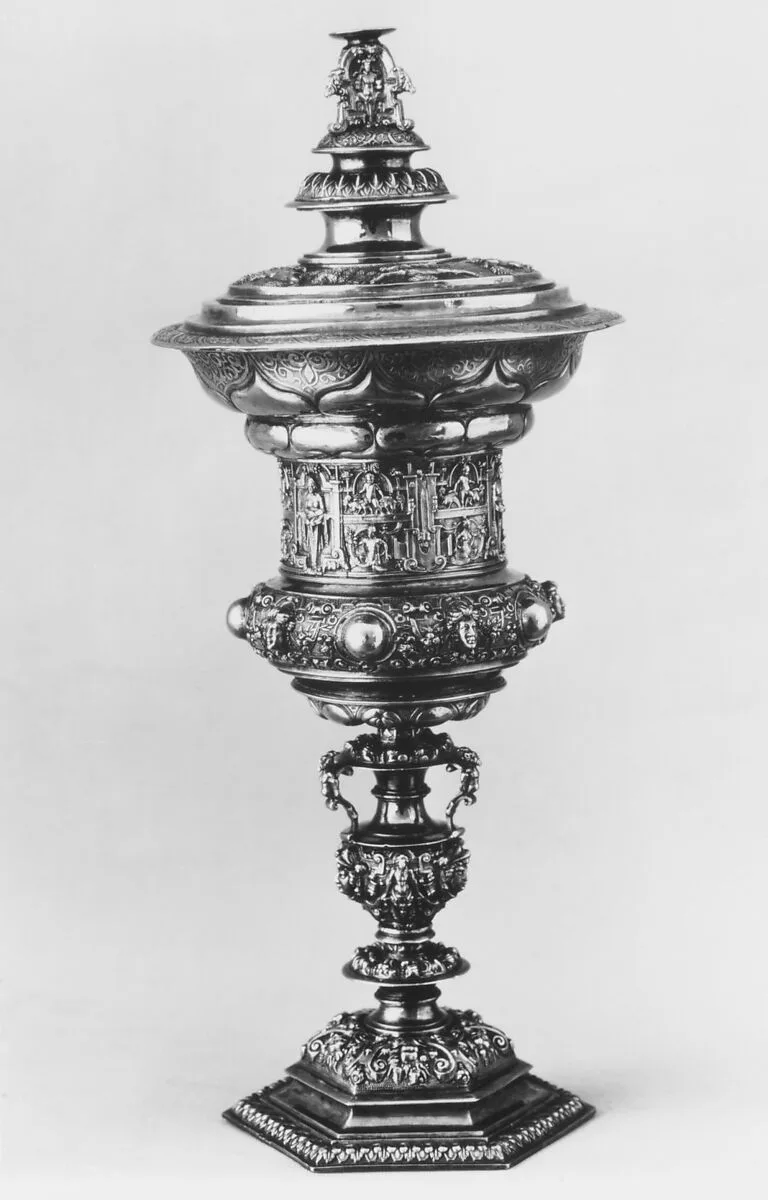 Standing cup with cover — Unknown