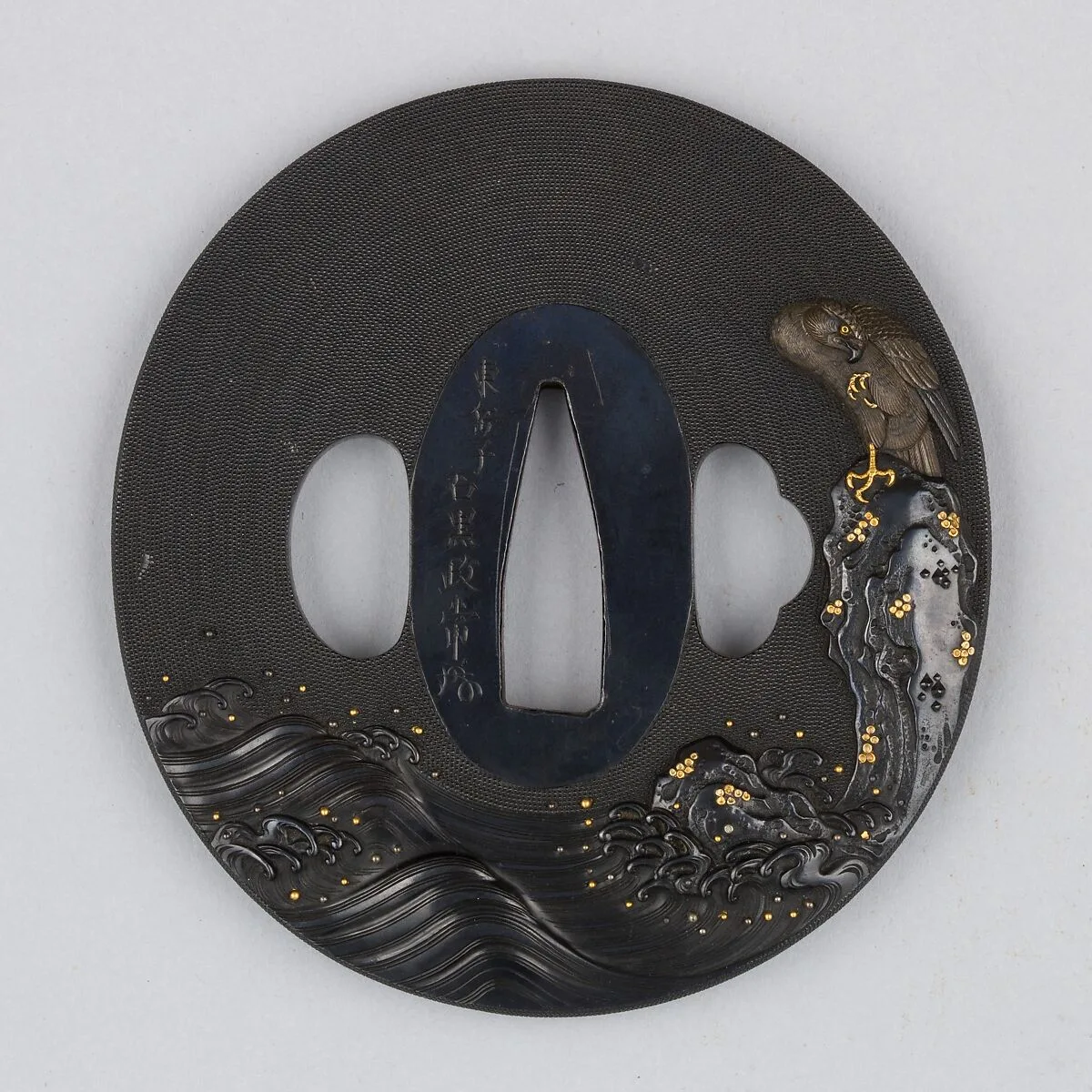 波濤に岩上鷹図大小 Sword Guard (<i>Tsuba</i>) — 石黒政常 Ishiguro Masatsune