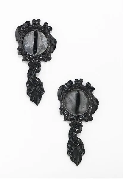 Button — Elsa Schiaparelli|Jean Clemént|Roger Jean-Pierre
