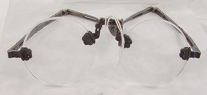 Spectacles — Unknown