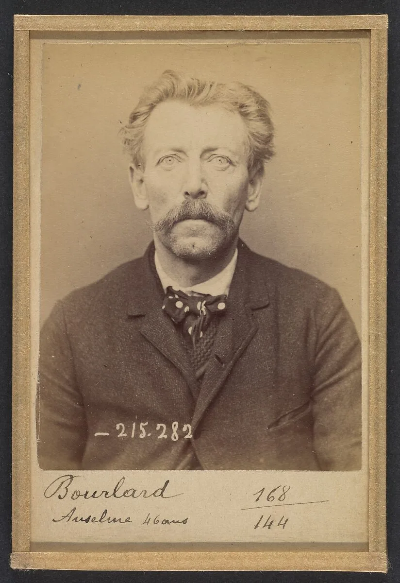 Bourlard. Joseph, Anselme. 45 ou 46 ans, né à Biemme (Belgique). Piqueur de grès. Anarchiste. 7/3/94. — Alphonse Bertillon