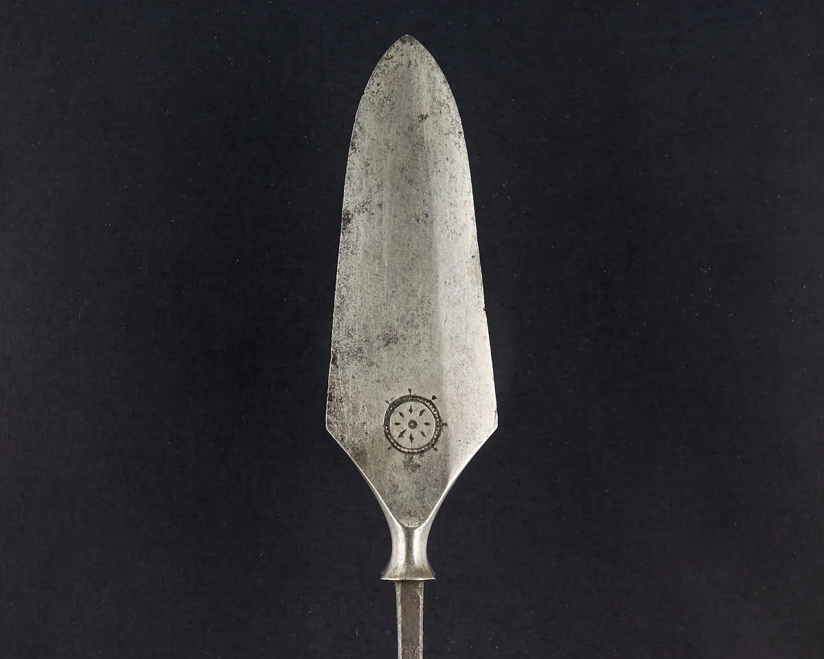 Arrowhead (<i>Yanone</i>) — Unknown