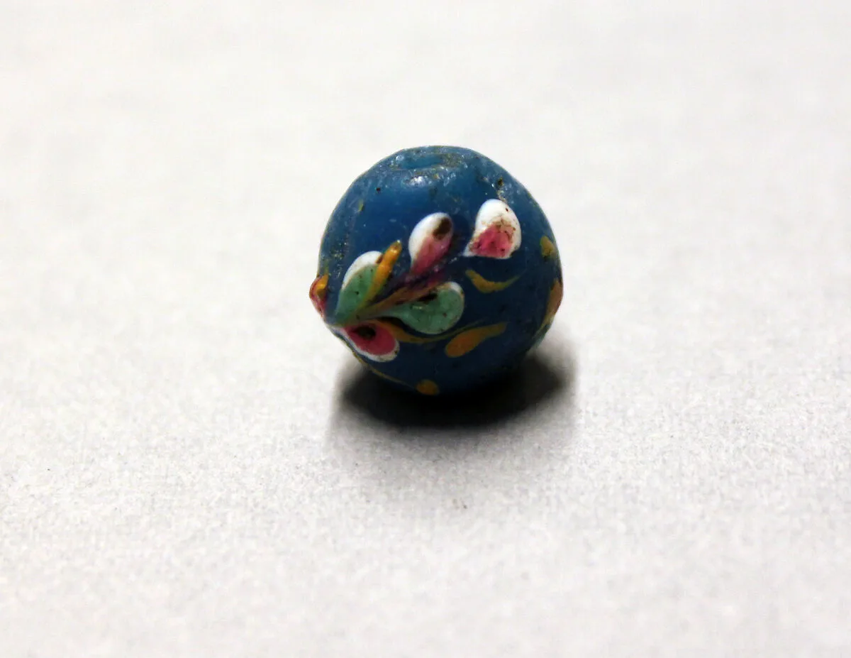 Beads — Unknown