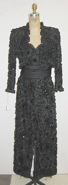 Ensemble — Hubert de Givenchy
