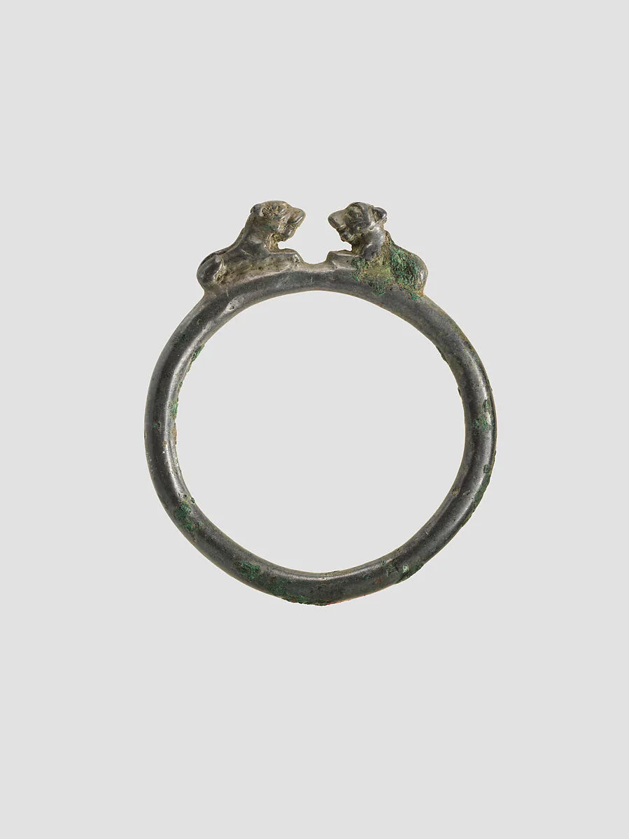 Bronze bracelet — Unknown