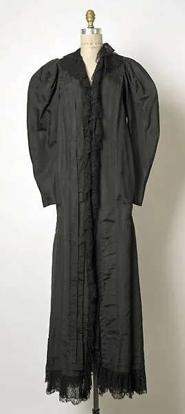 Evening coat — Elsa Schiaparelli
