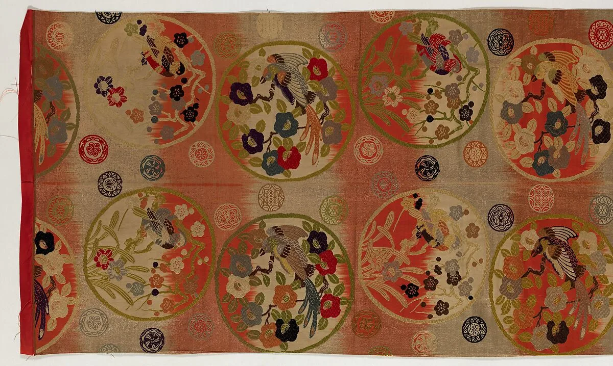 花丸鳥模様丸帯|Obi with Repeating Floral Roundels and Birds — Unknown