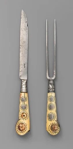 Table knife and fork