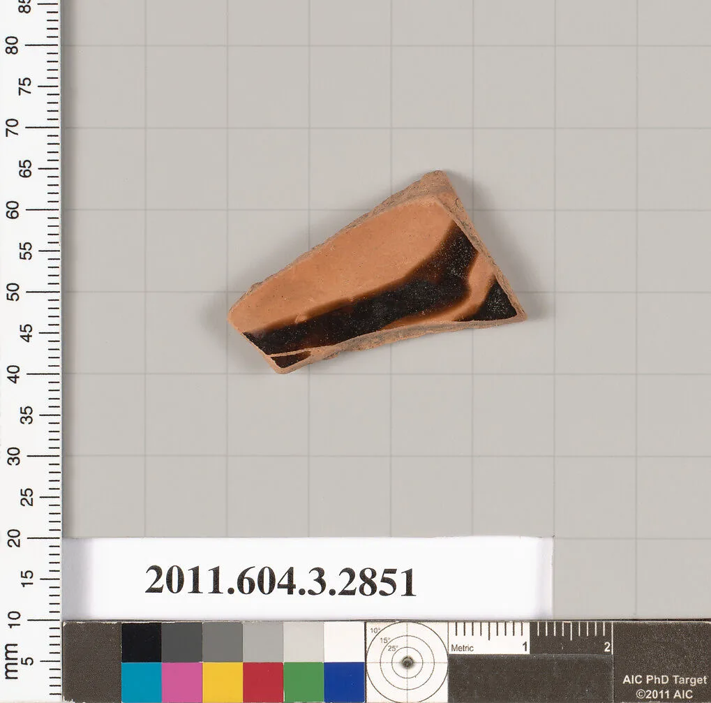 Terracotta fragment of a closed shape — Unknown