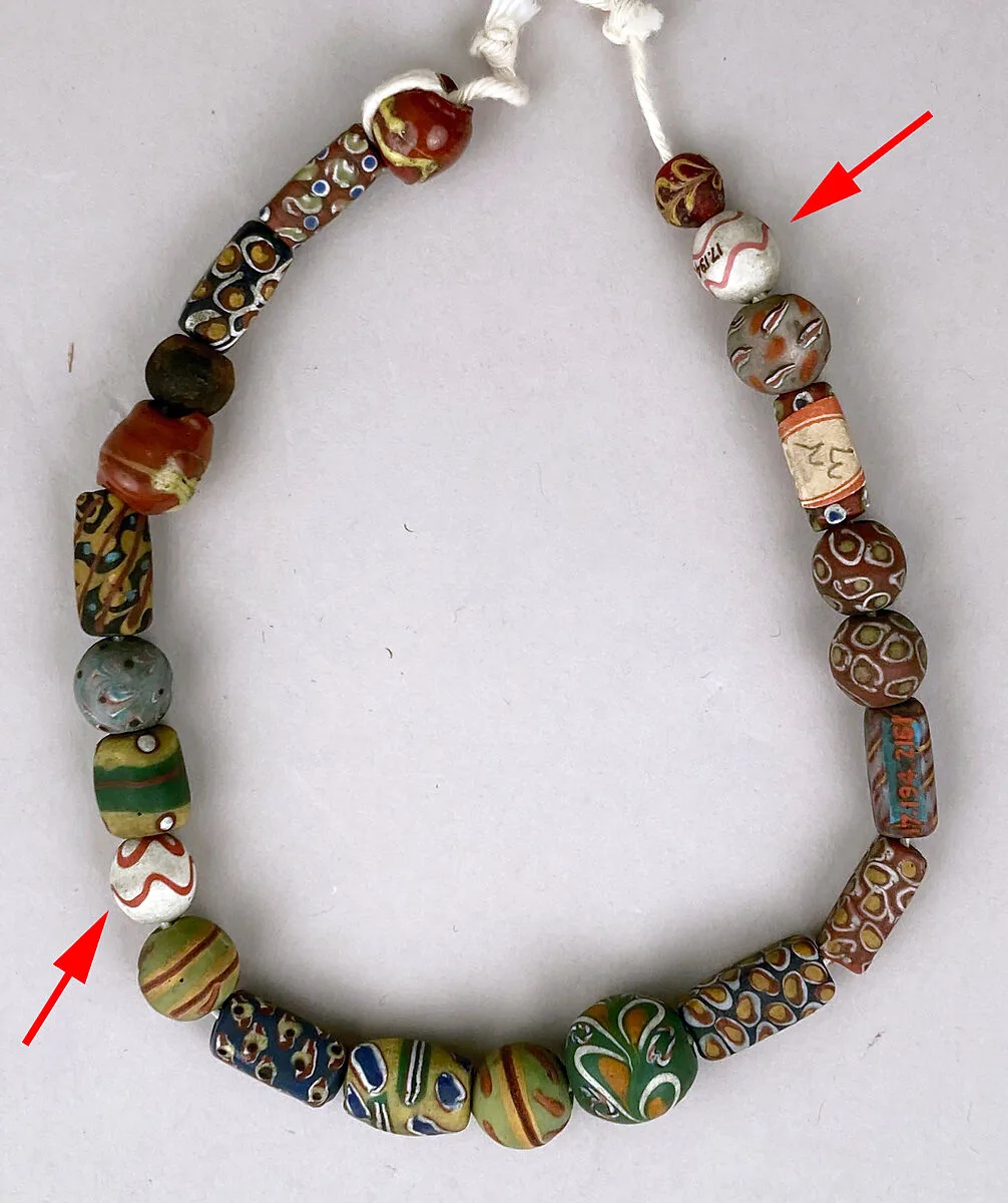 Beads — Unknown