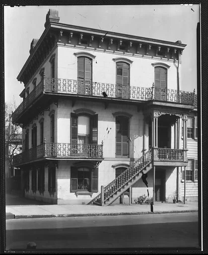 [Italianate Revival Balconied House, 530 East Broughton Street, Washington Ward, Savannah, Georgia]