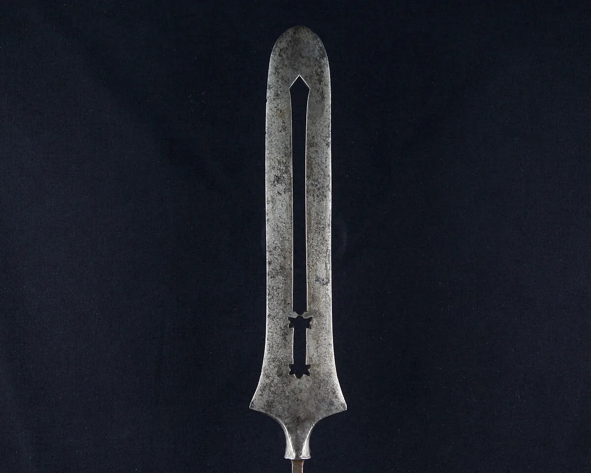Arrowhead (<i>Yanone</i>) — Unknown