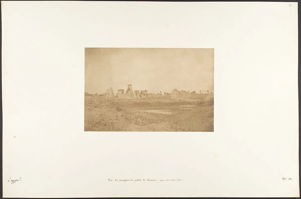 Vue des propylées du palais de Karnac, prise du Sud-Est — Maxime Du Camp