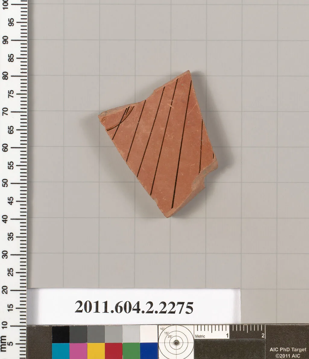 Terracotta fragment of a pot; glazed on the inside — Unknown