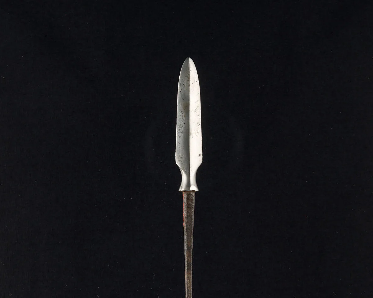 Arrowhead (<i>Yanone</i>) — Unknown