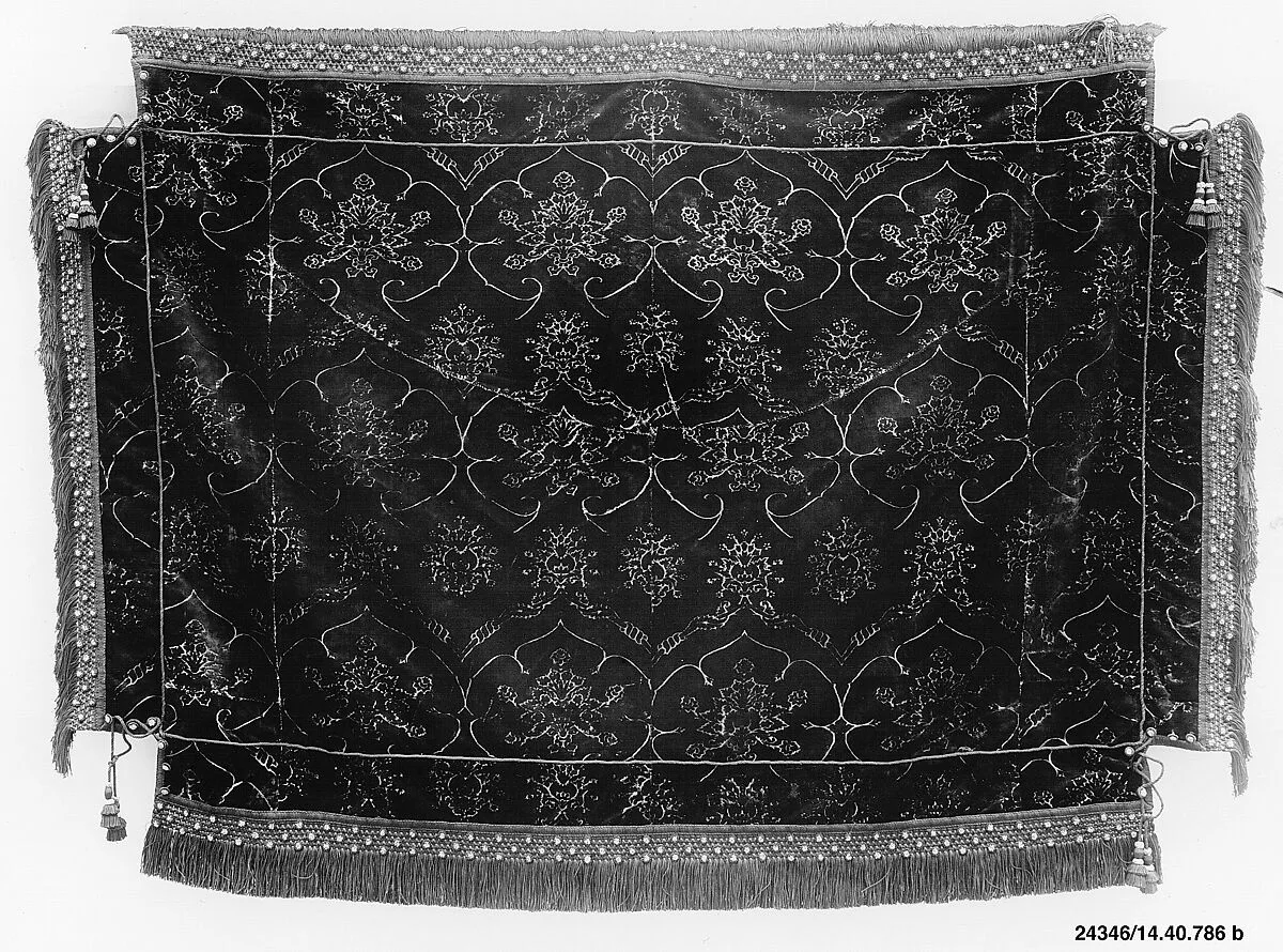 Table cover — Unknown